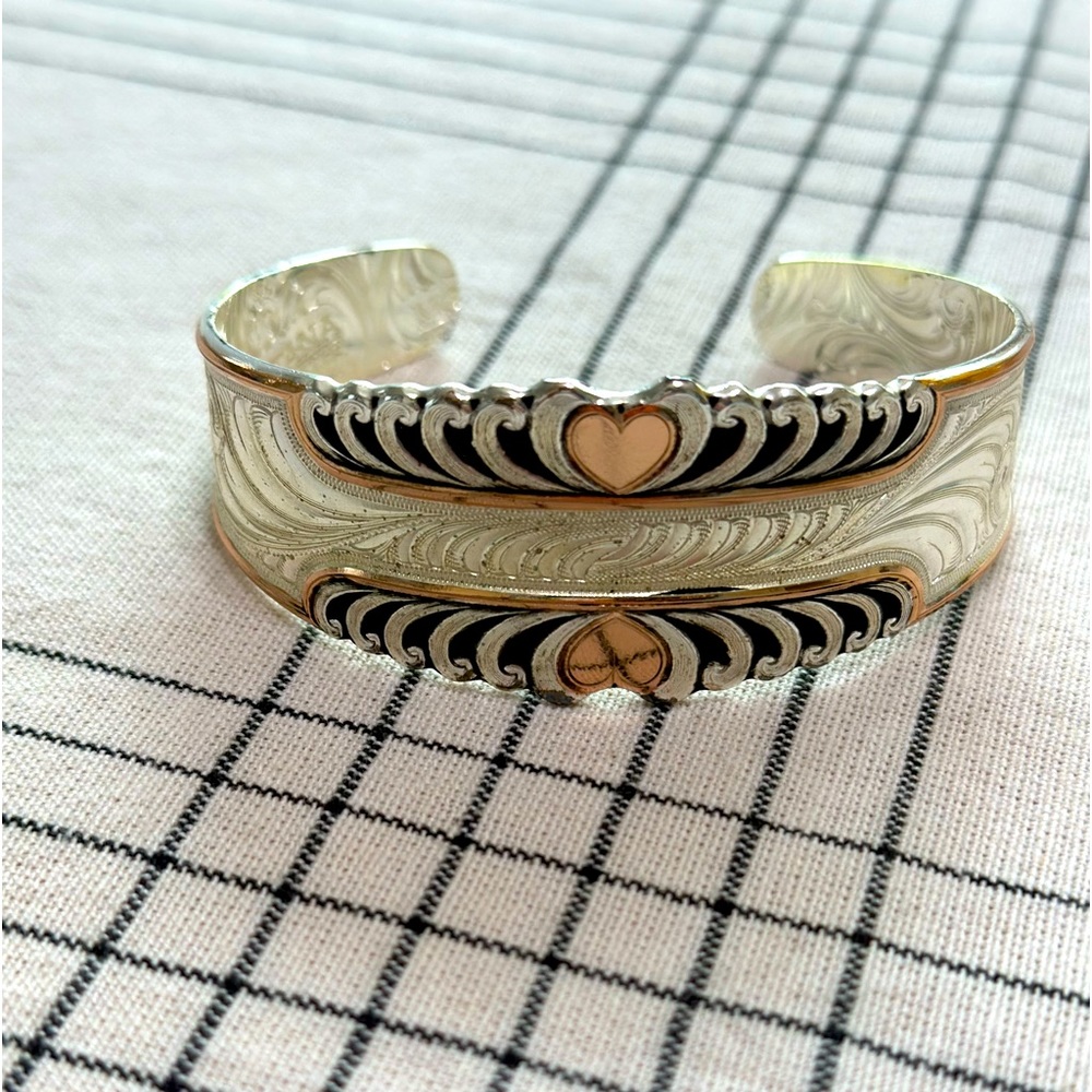 Montana Silversmiths Cuff